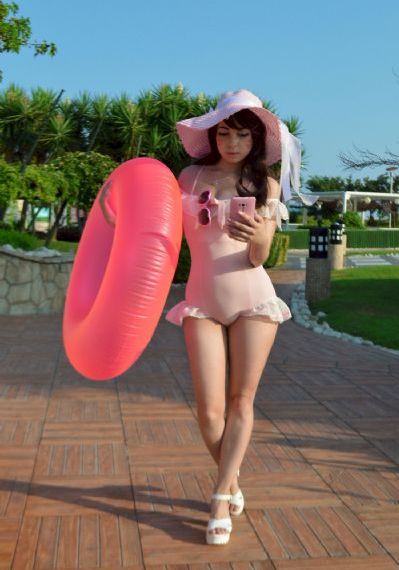 久久服装品牌的主要产品_国产剧HD高清在线观看
